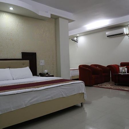 Hotel City Plaza Jessore Buitenkant foto