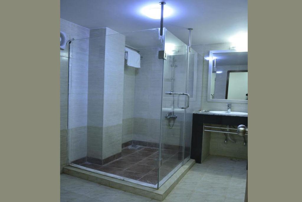 Hotel City Plaza Jessore Buitenkant foto