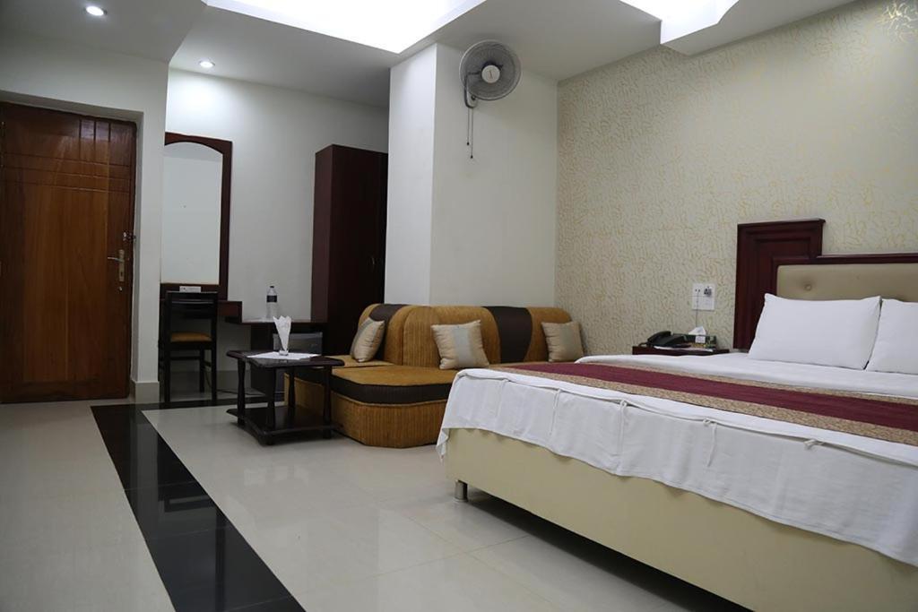 Hotel City Plaza Jessore Buitenkant foto