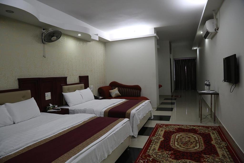 Hotel City Plaza Jessore Buitenkant foto